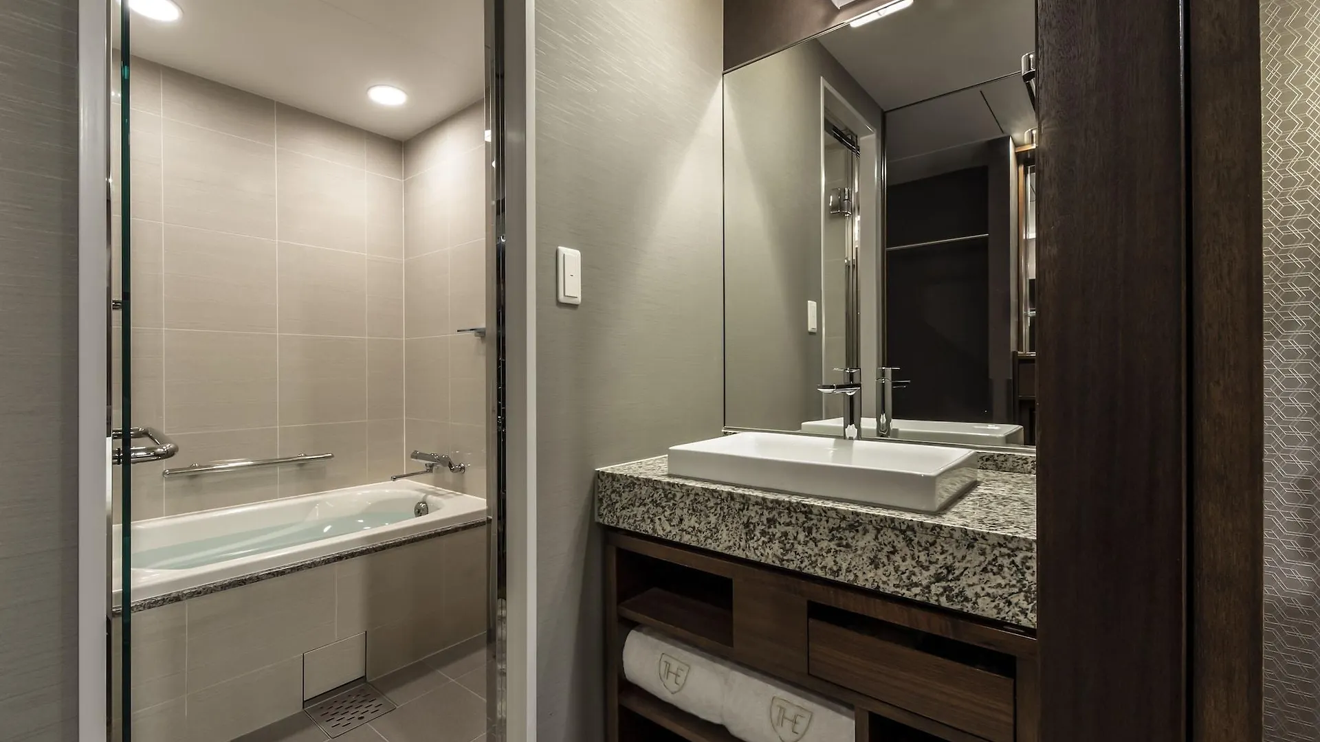 ****  The Royal Park Hotel Kyoto Shijo Japan